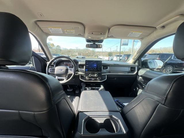 Used 2024 Ford Expedition Max XLT image 19