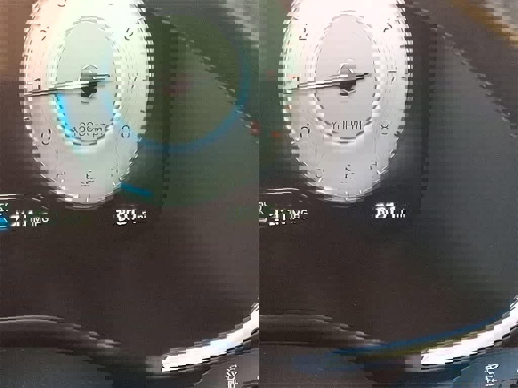 Used 2021 Hyundai Santa Fe Limited w/ Cargo Package image 19