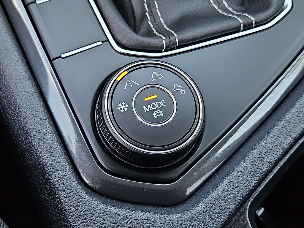Certified 2024 Volkswagen Tiguan S AWD/4WD image 15
