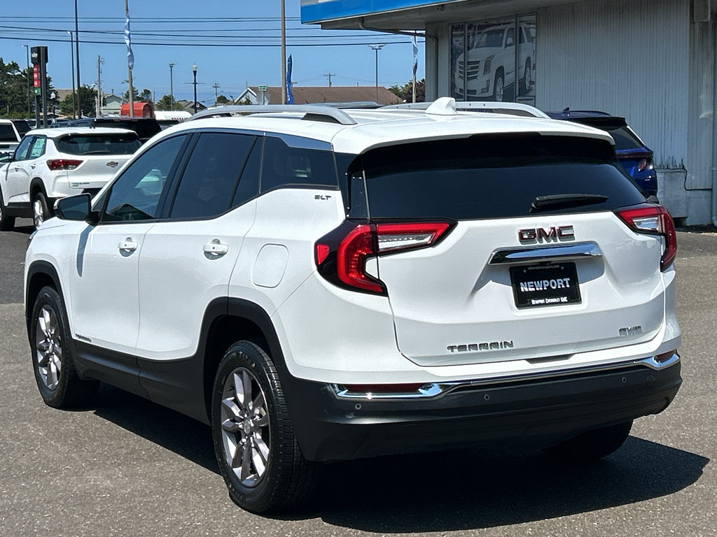 Used 2023 GMC Terrain SLT w/ Infotainment Package II AWD/4WD image 7