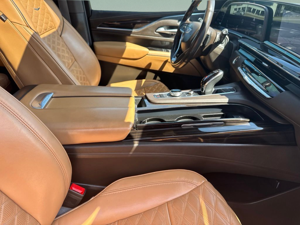 Used 2023 Cadillac Escalade Sport w/ Touring Package AWD/4WD image 39
