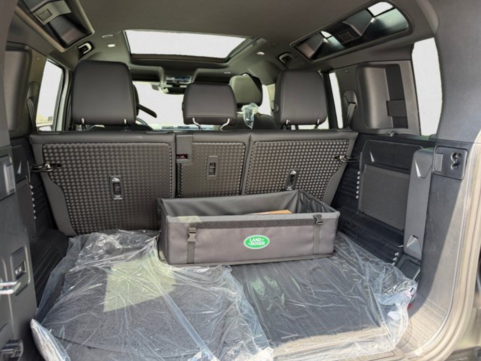New 2026 Land Rover Defender 110 S AWD/4WD image 19