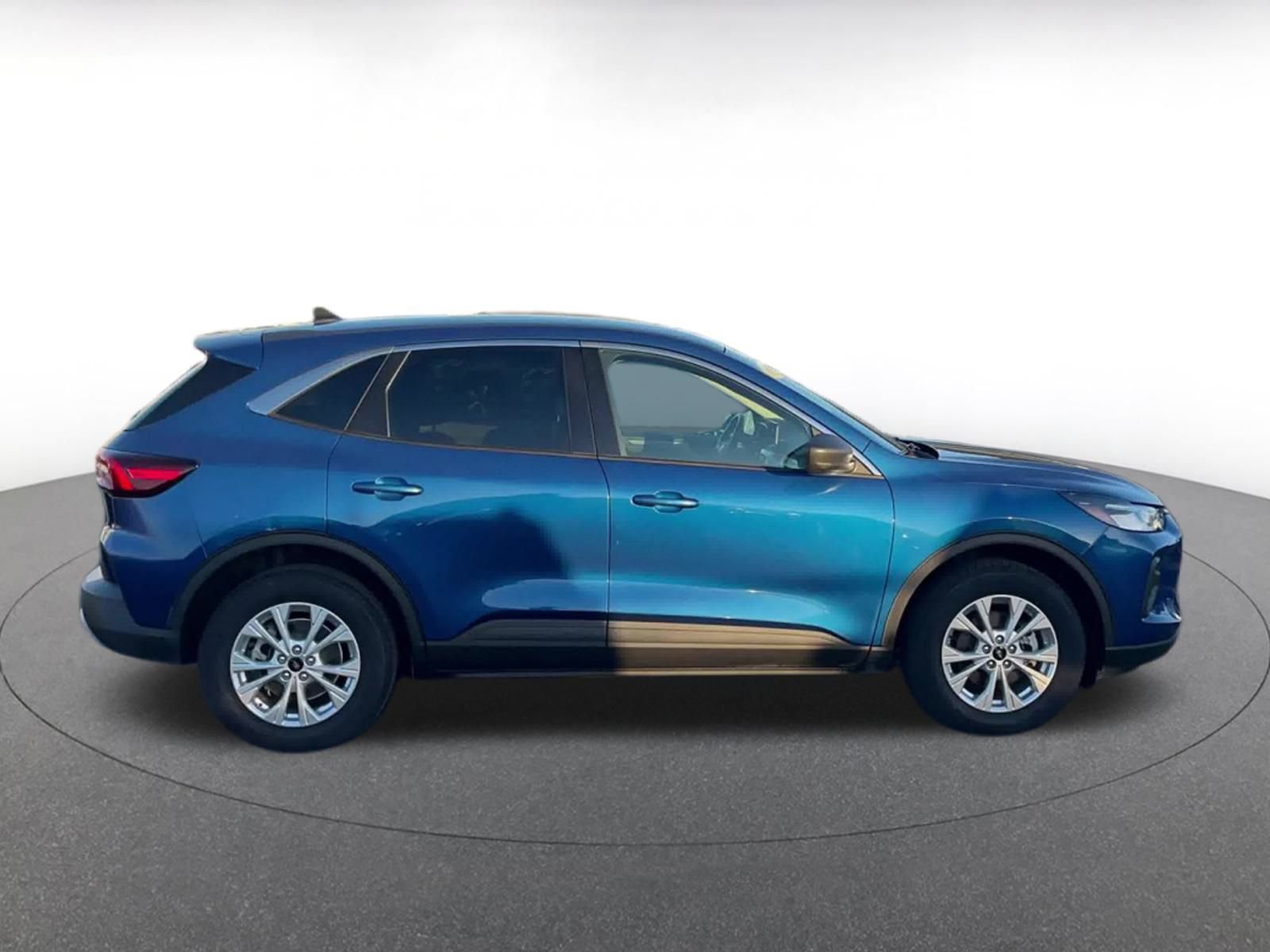 Used 2023 Ford Escape Active image 16