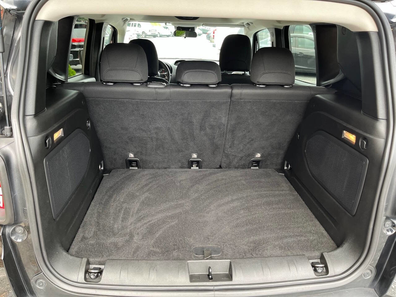 Used 2015 Jeep Renegade Latitude image 15