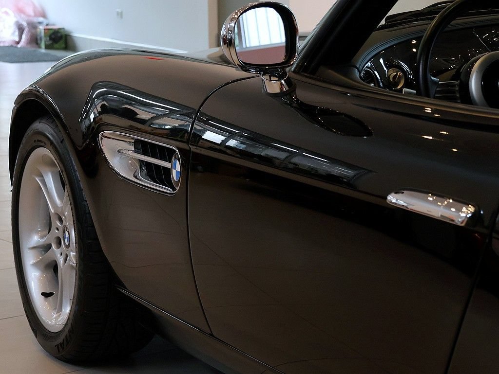 Used 2001 BMW Z8 RWD image 64