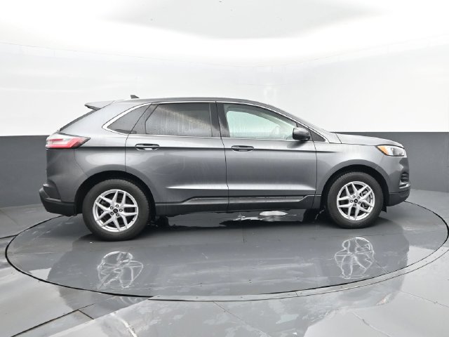 Used 2024 Ford Edge SEL AWD/4WD image 4