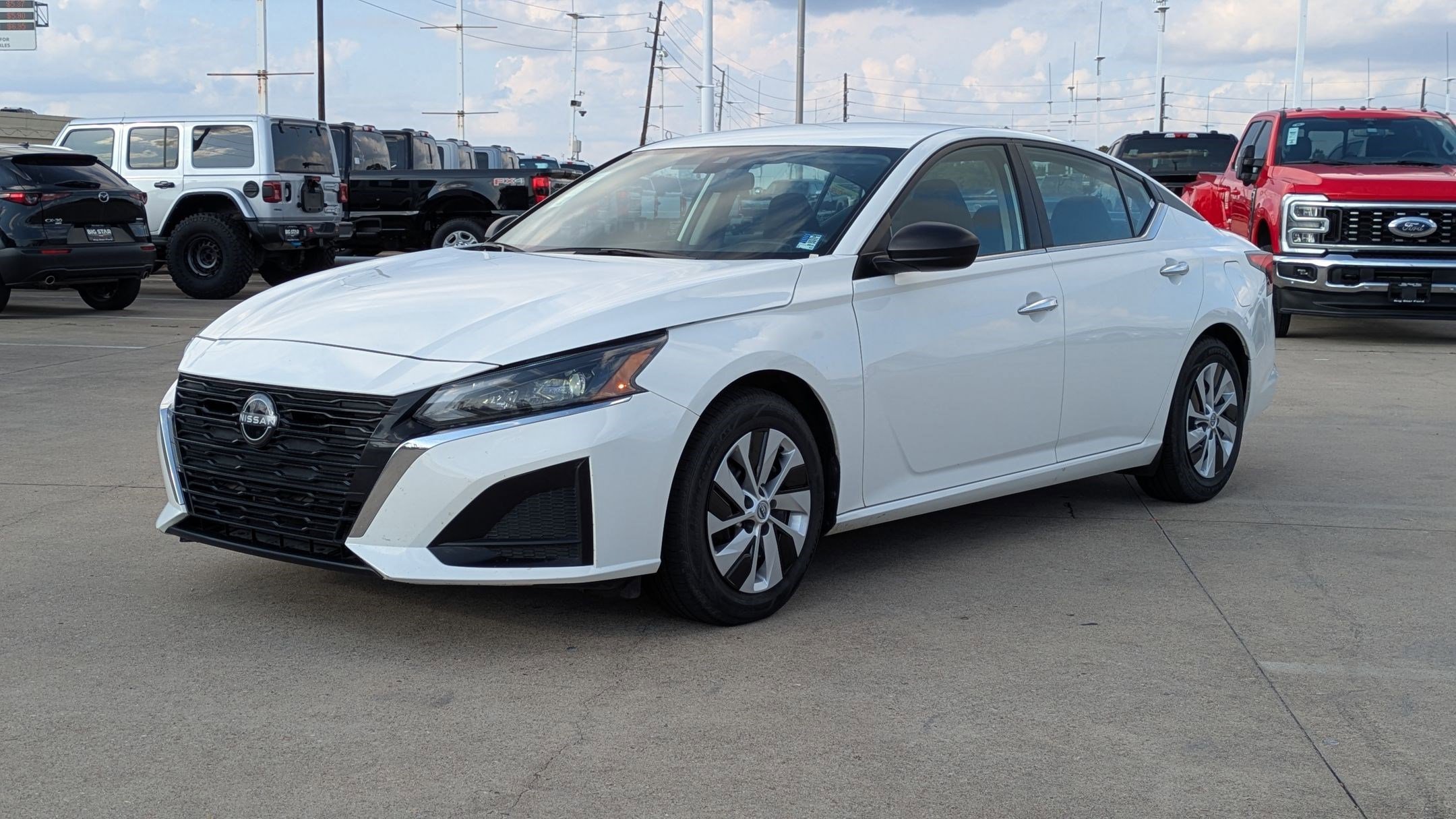 Used 2024 Nissan Altima 2.5 S image 9