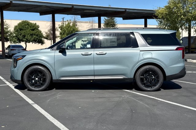 New 2027 Kia Carnival SX FWD image 10