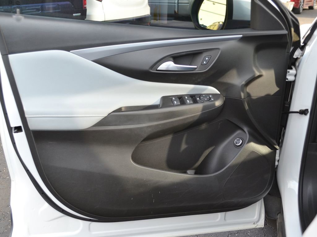 Used 2024 Buick Envista Preferred w/ Convenience I Package FWD image 24