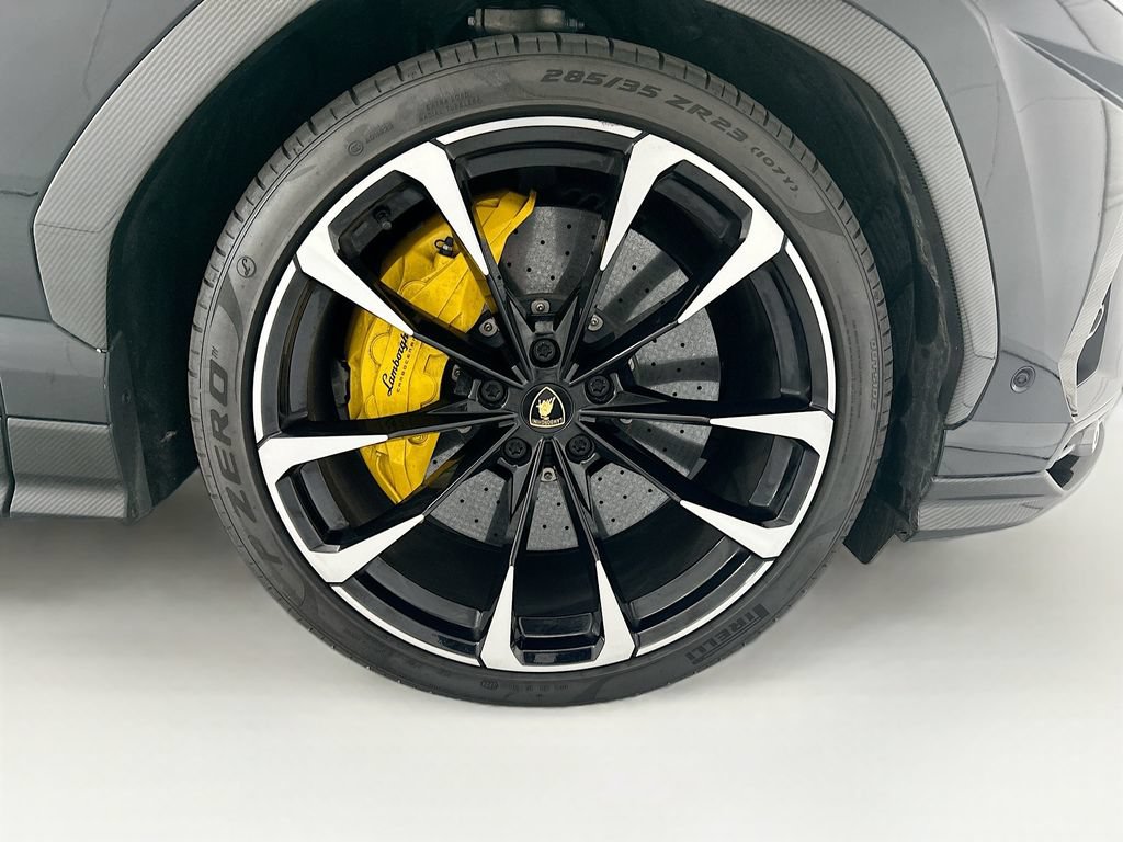 Used 2021 Lamborghini Urus AWD/4WD image 31