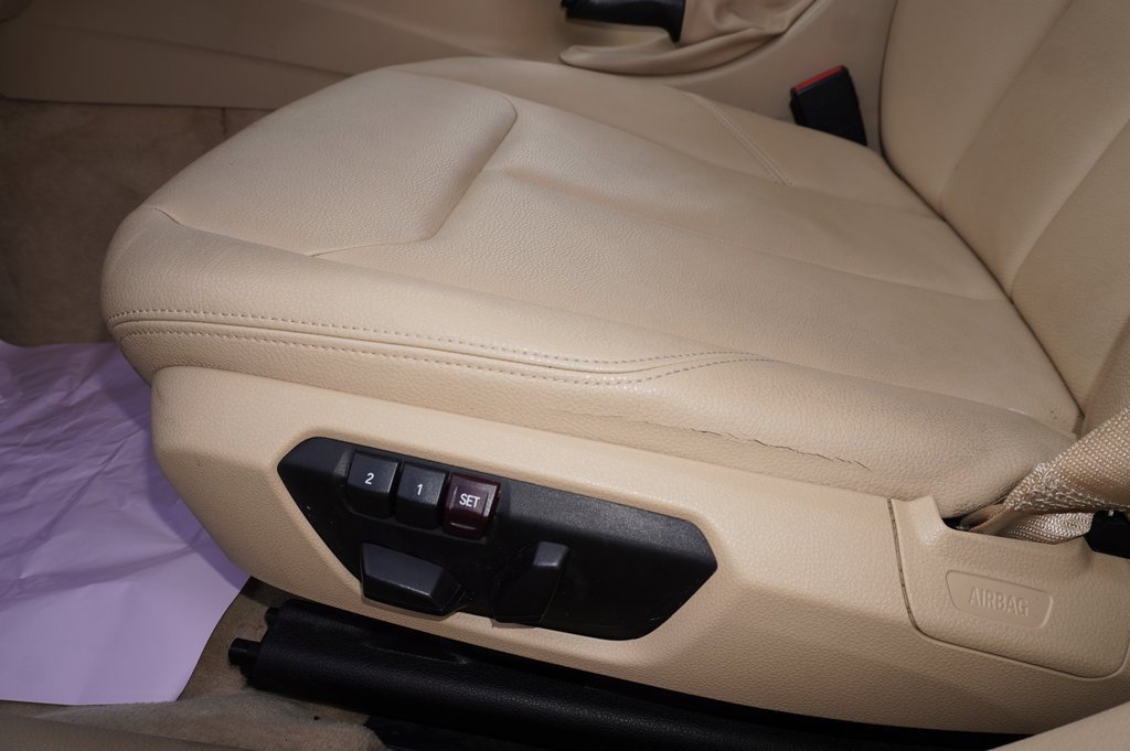 Used 2015 BMW 320i xDrive Sedan image 11