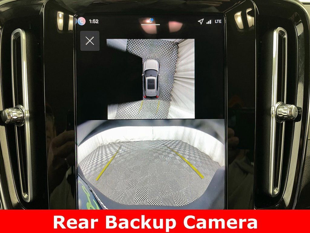 Used 2026 Volvo XC40 B5 Plus w/ Protection Package Premier image 4