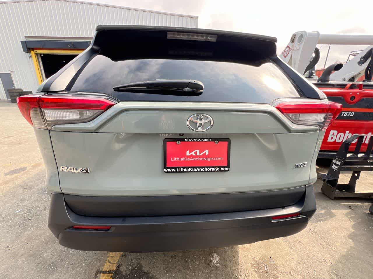 Used 2023 Toyota RAV4 XLE FWD image 27