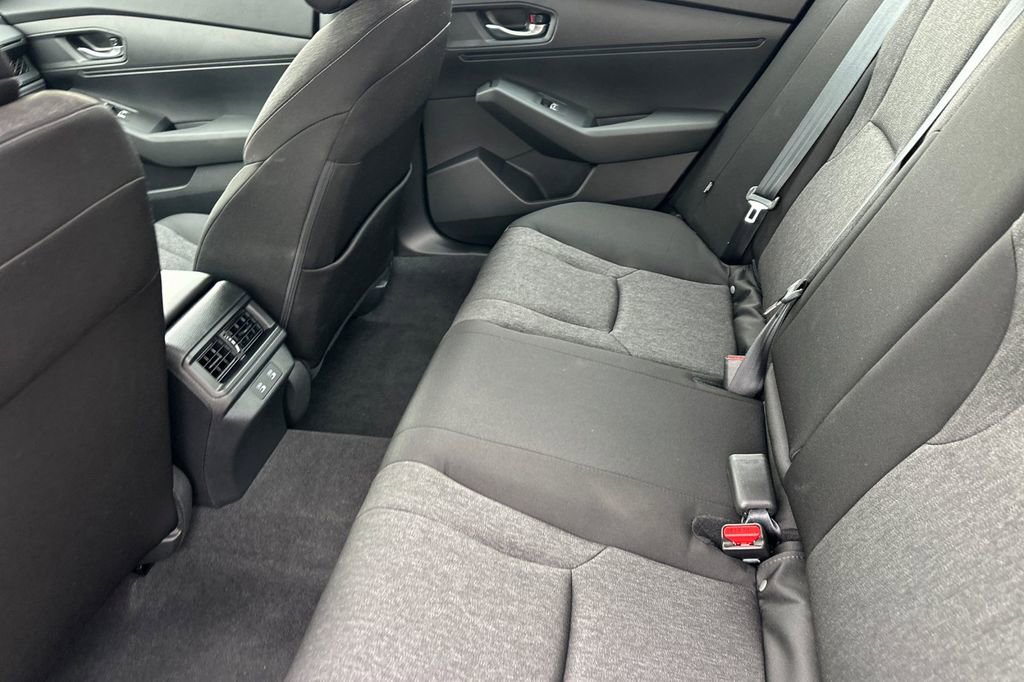 Certified 2025 Honda Accord LX image 13