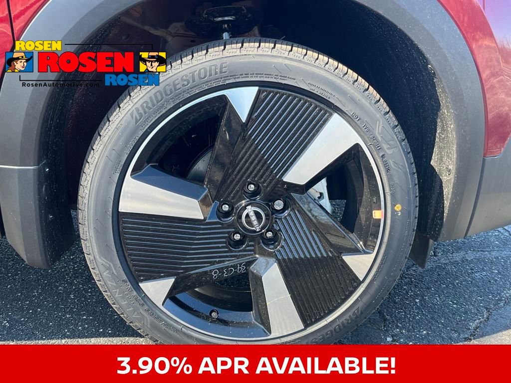 New 2025 Nissan Kicks SR image 12