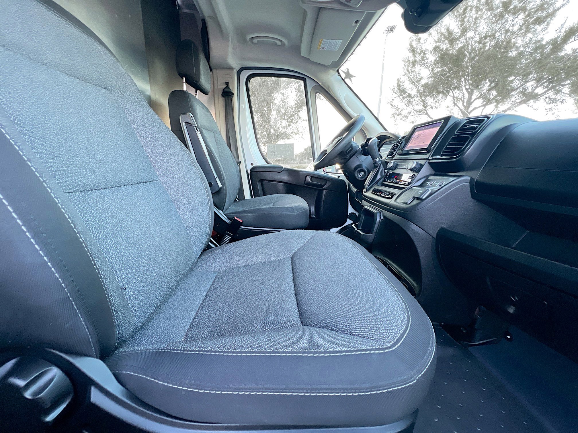 Used 2022 RAM ProMaster 2500 w/ Convenience Group image 30