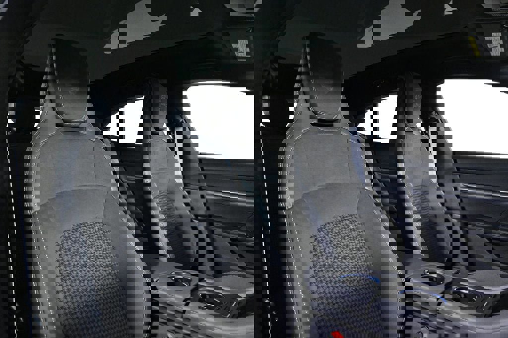 Certified 2025 Porsche Taycan 4 Cross Turismo image 18