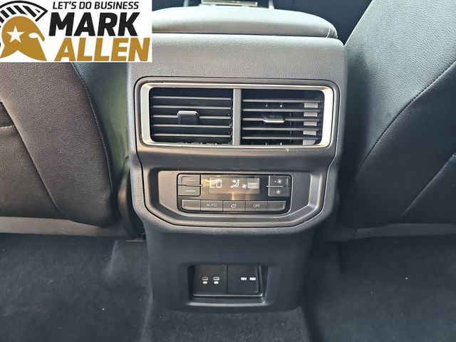 Used 2025 Volkswagen Atlas SE image 20