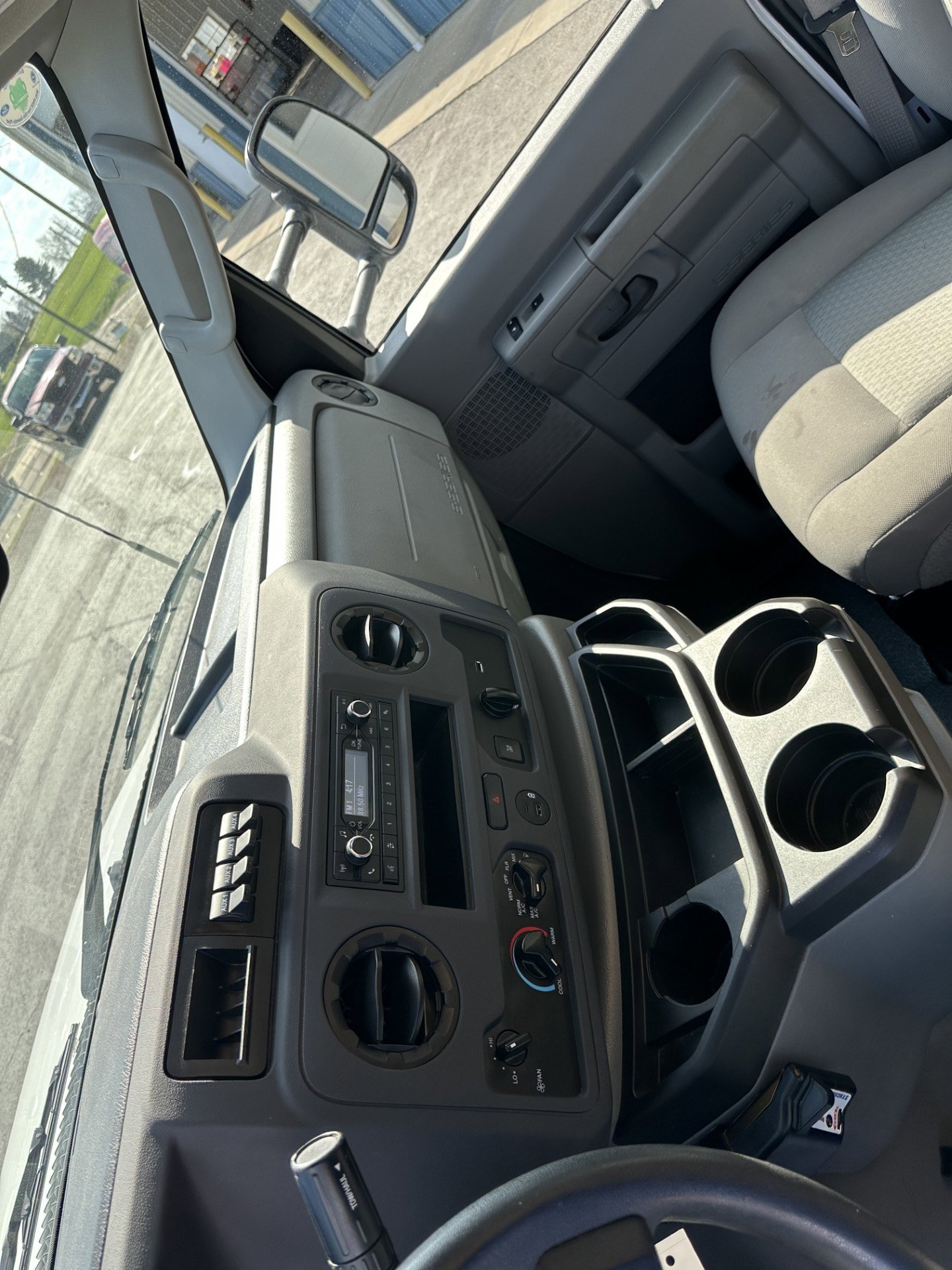 Used 2024 Ford E-450 and Econoline 450 Super Duty w/ Interior Upgrade Package RWD image 13
