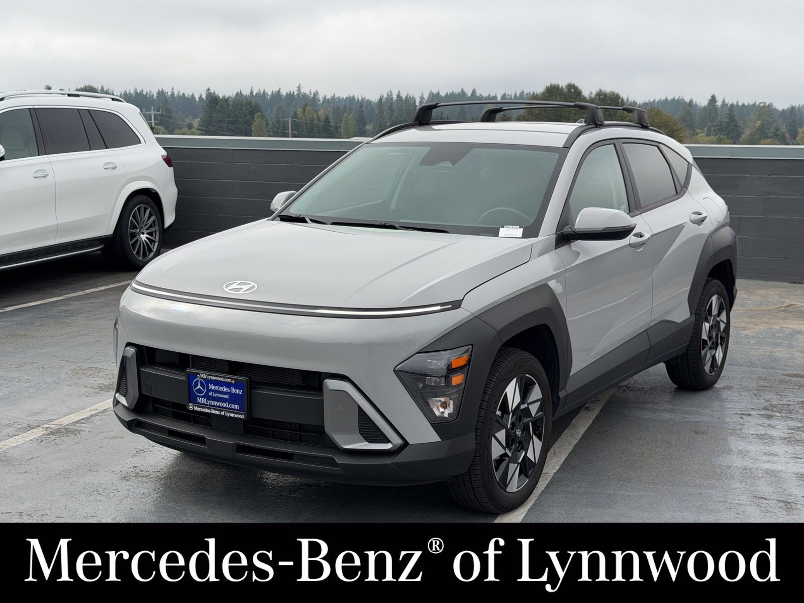 Used 2024 Hyundai Kona SEL AWD/4WD image 1