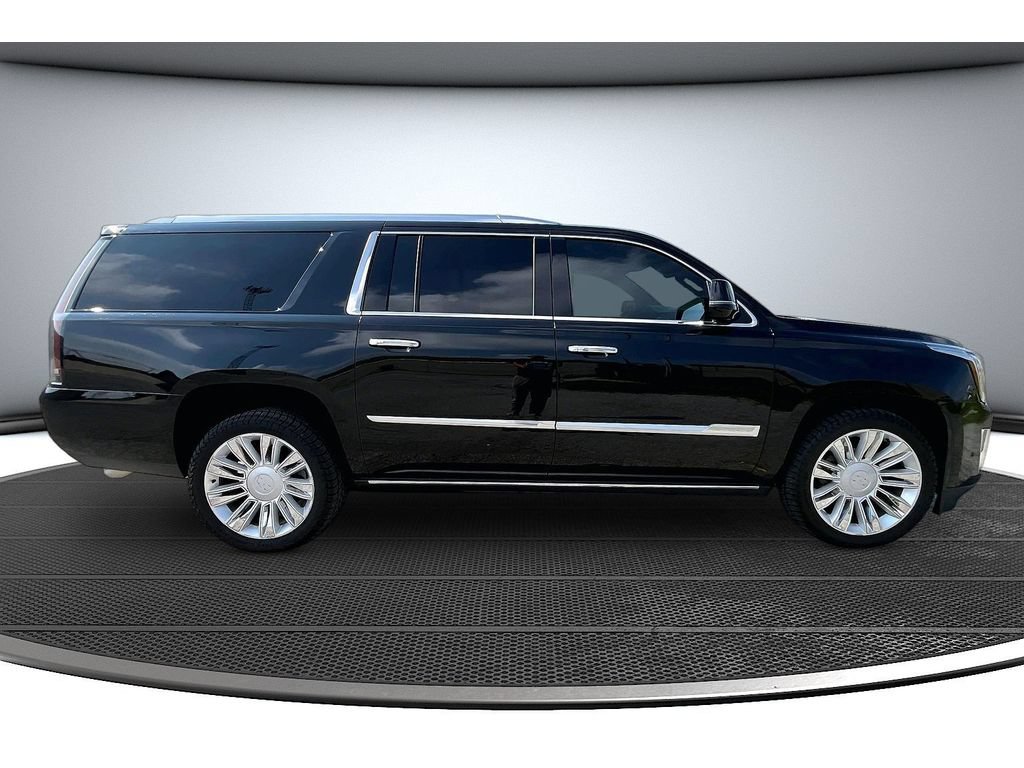 Used 2019 Cadillac Escalade ESV Platinum AWD/4WD image 15