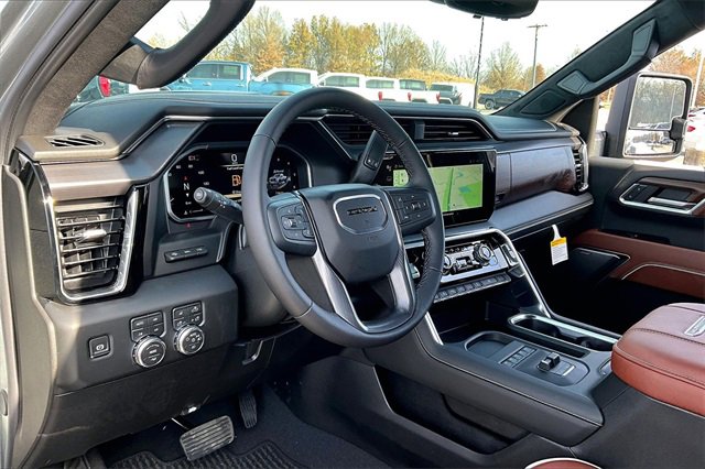 New 2026 GMC Sierra 3500 Denali Ultimate w/ LPO, Black Badging Package image 6