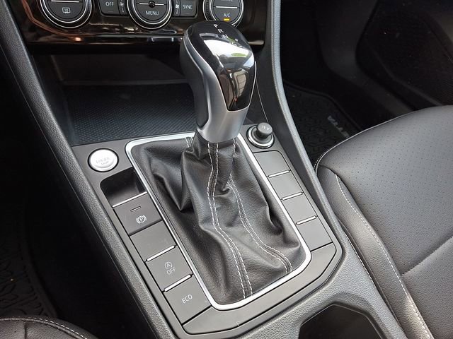 Used 2022 Volkswagen Jetta SE image 15