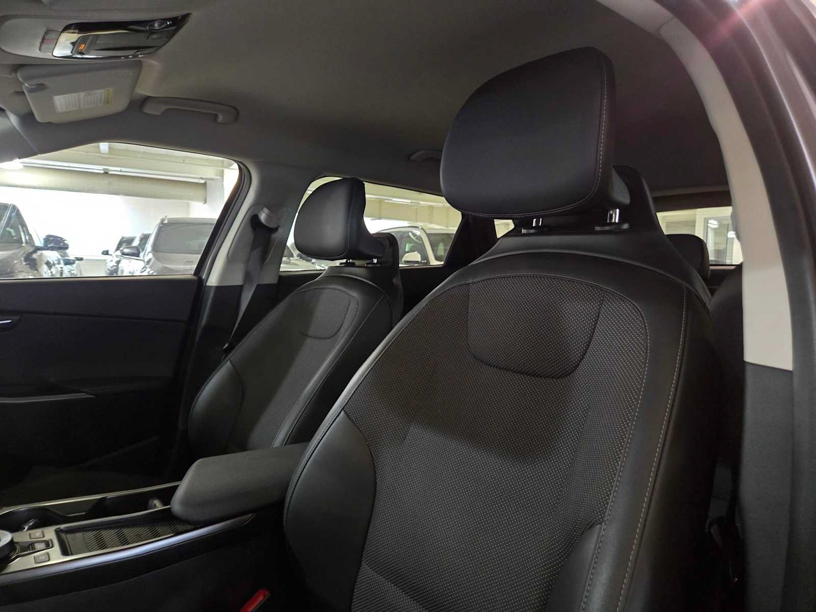 Used 2024 Kia EV6 Light AWD/4WD image 21