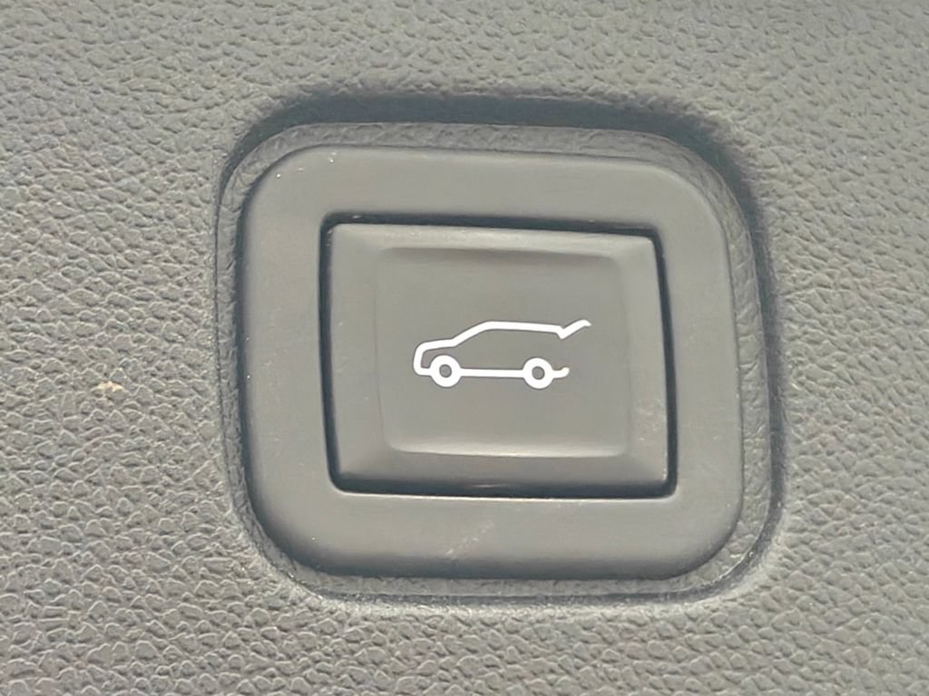 Used 2024 Chevrolet Blazer EV LT AWD/4WD image 28
