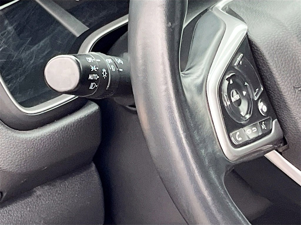 Used 2020 Honda CR-V Touring image 10
