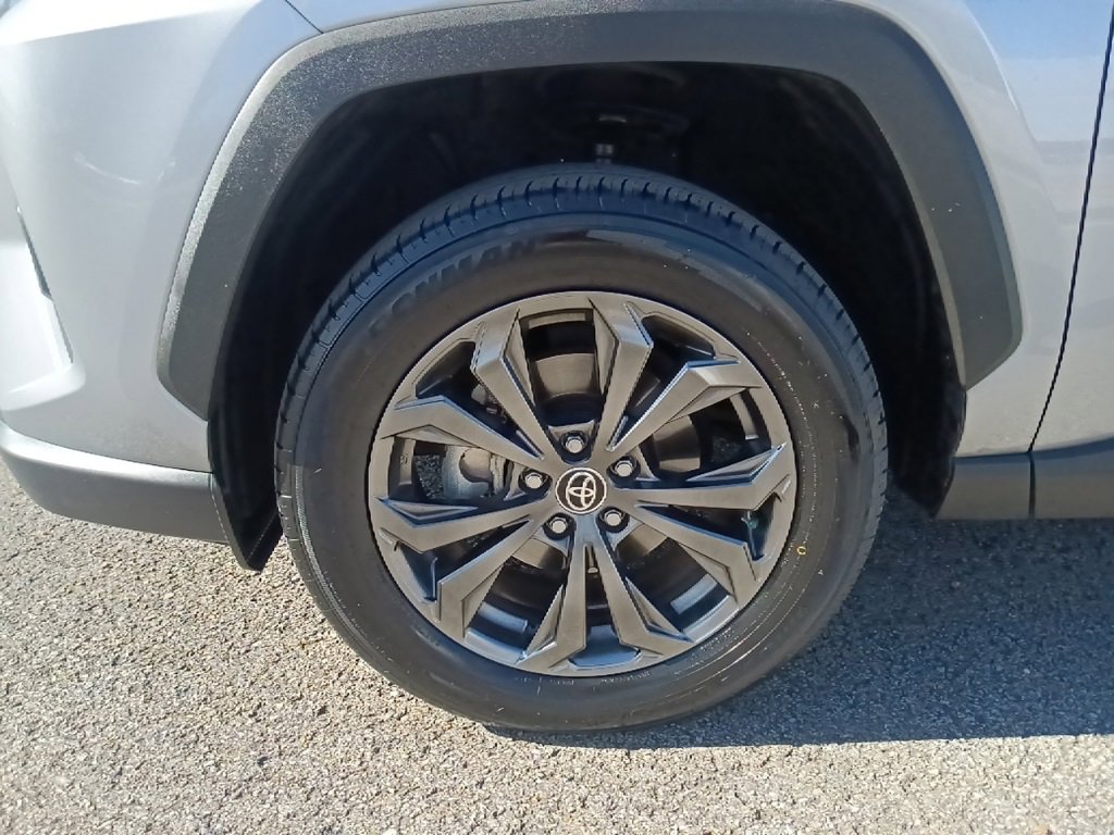 Used 2024 Toyota RAV4 Limited image 10