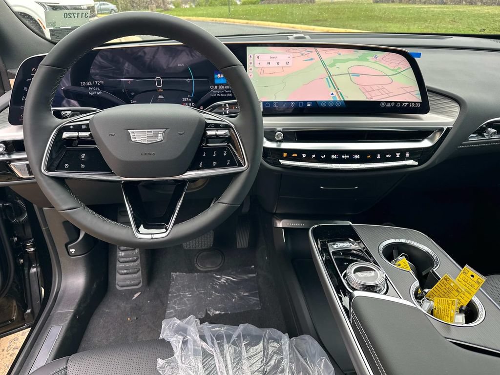 Used 2025 Cadillac Lyriq Sport AWD/4WD image 10