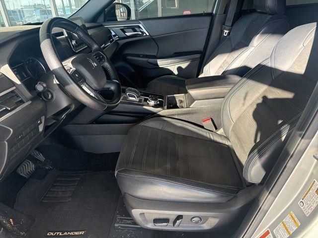 Used 2022 Mitsubishi Outlander SE image 26