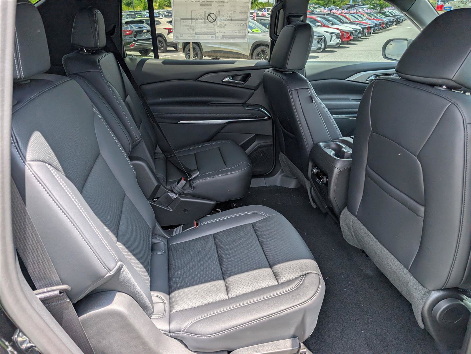New 2026 Chevrolet Traverse LT w/ Driver Confidence Package AWD/4WD image 7