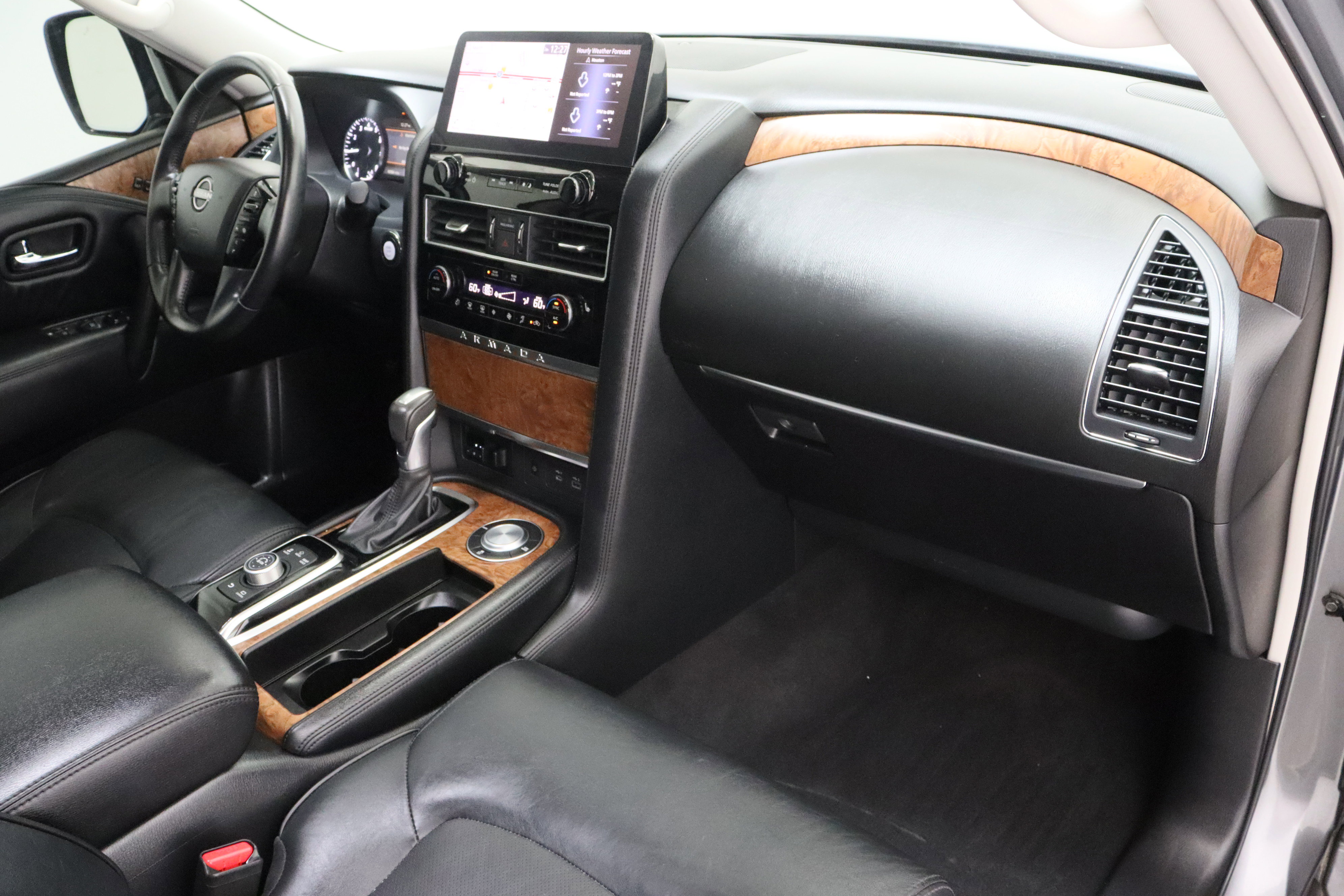 Used 2021 Nissan Armada SL w/ Captain's Chairs Package RWD image 42
