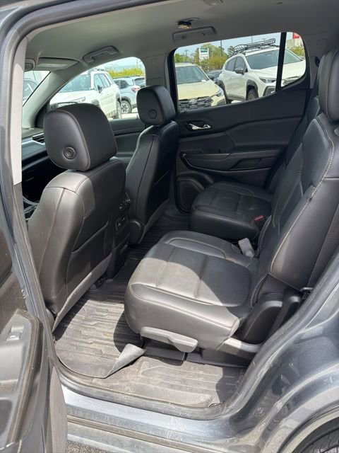 Used 2021 GMC Acadia SLT w/ Elevation Edition image 9