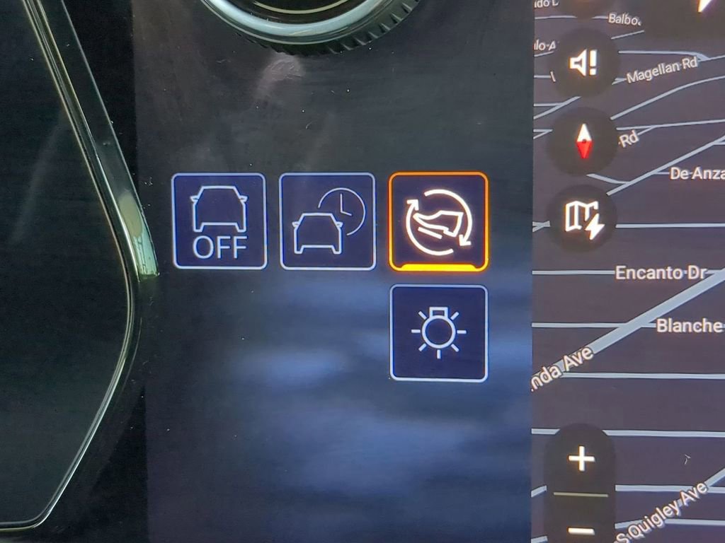 Used 2024 Chevrolet Equinox EV RS image 19