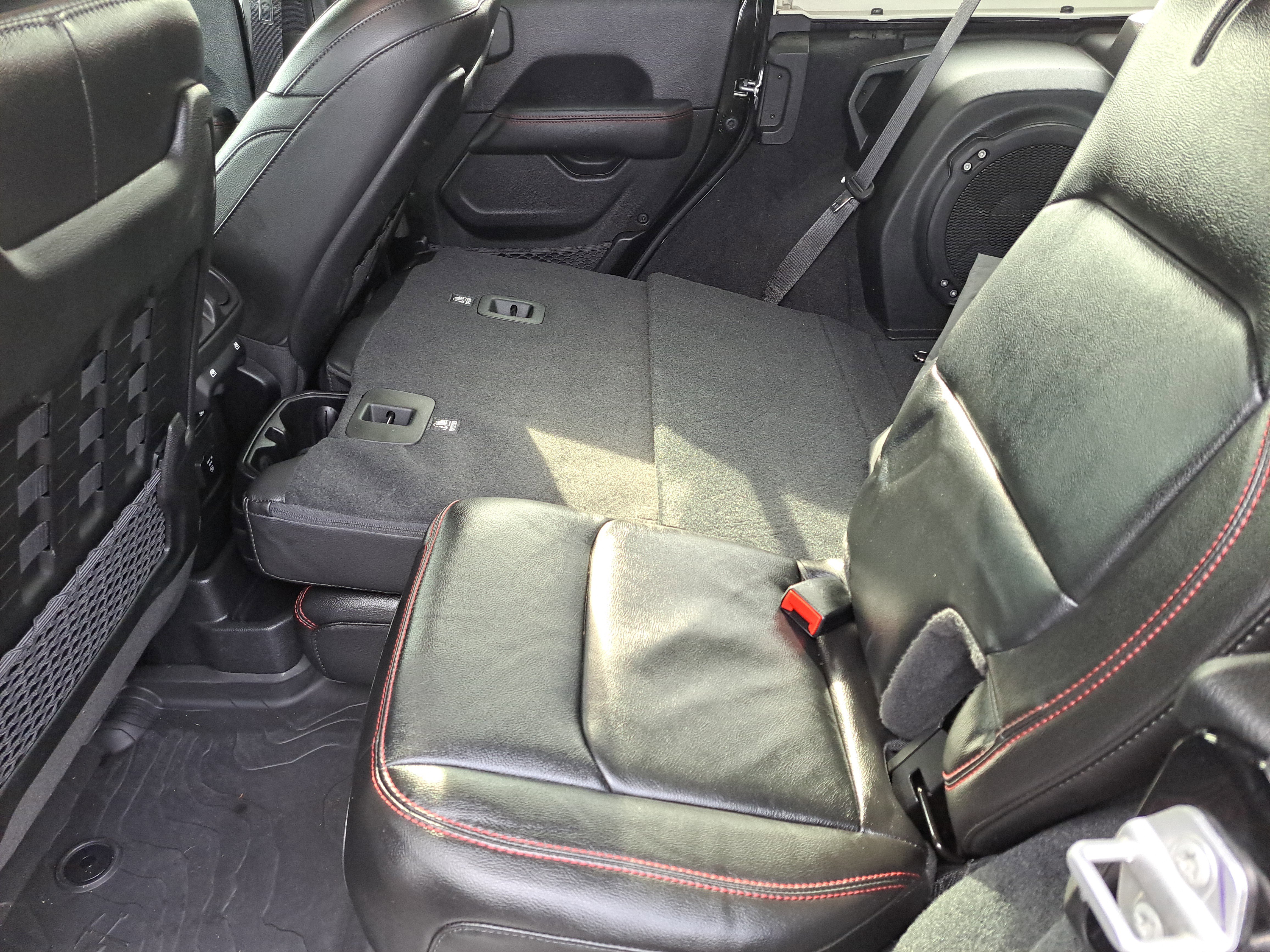 Used 2023 Jeep Wrangler Unlimited Rubicon w/ Steel Bumper Group image 10