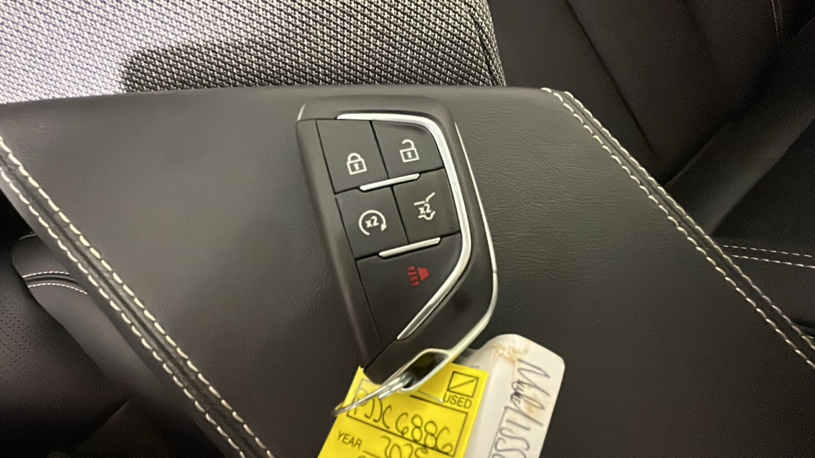 Used 2025 Cadillac Optiq Luxury 2 w/ LPO, Floor Liner Package AWD/4WD image 26