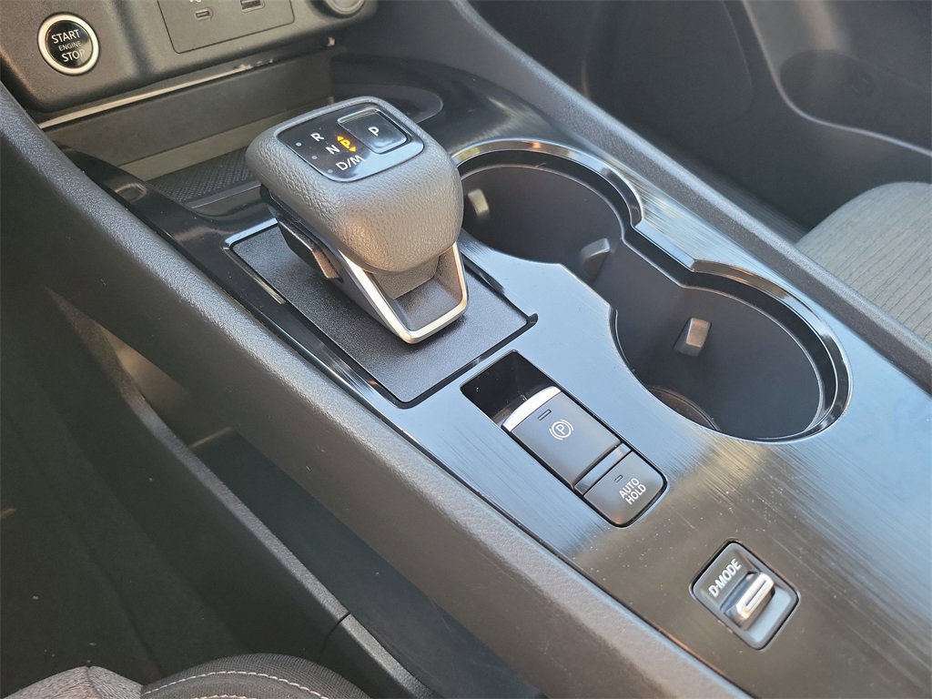 Certified 2023 Nissan Rogue SV image 32