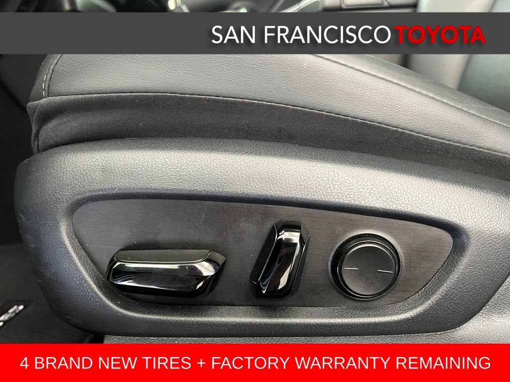 Used 2024 Lexus ES 350 w/ Accessory Package (Z1) FWD image 12
