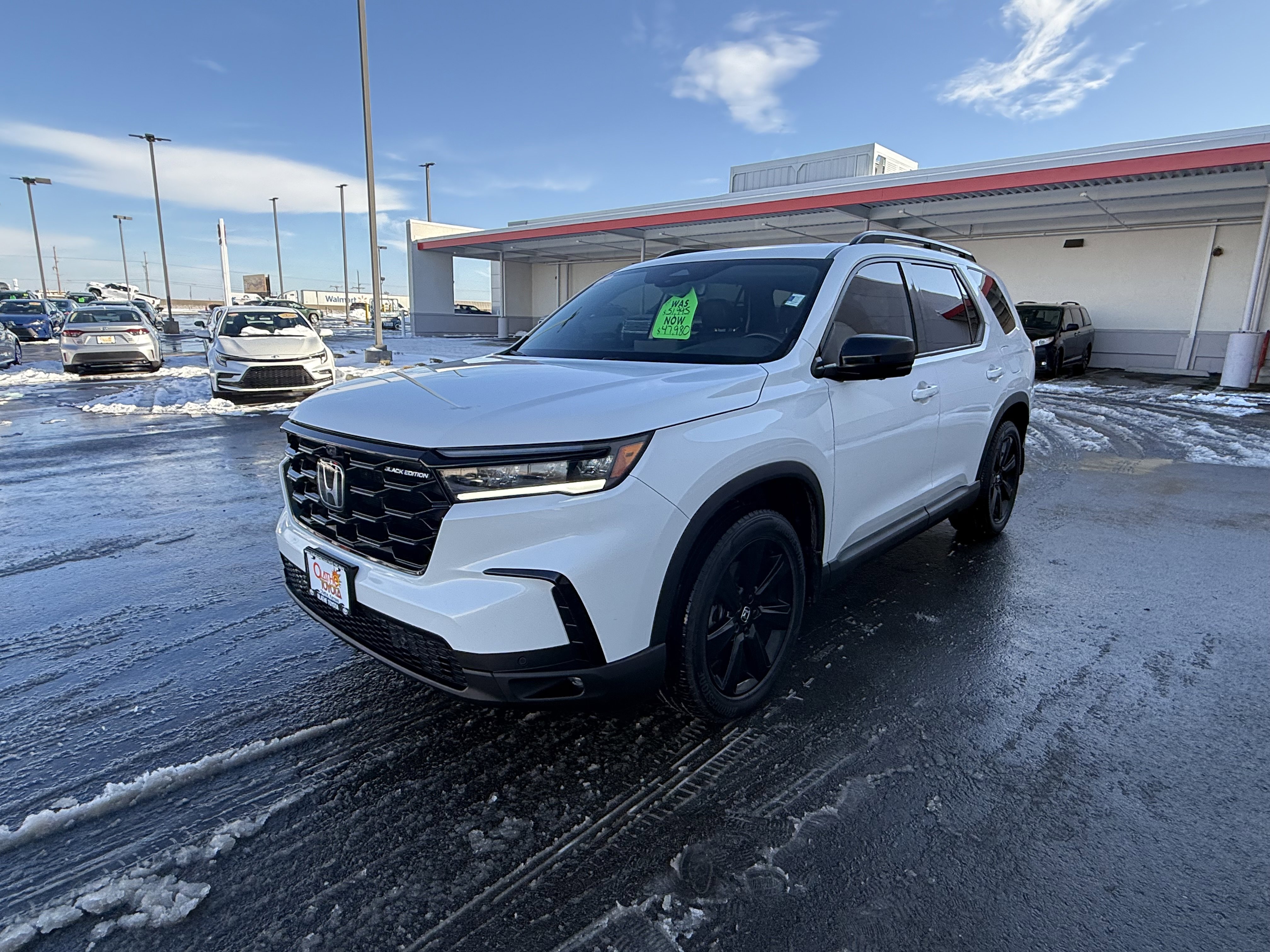 Used 2025 Honda Pilot Black Edition image 33