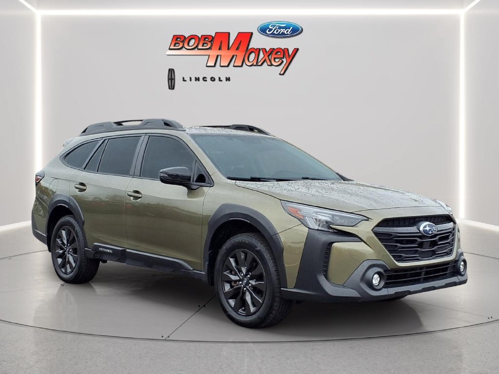 Used 2025 Subaru Outback Onyx Edition AWD/4WD image 3