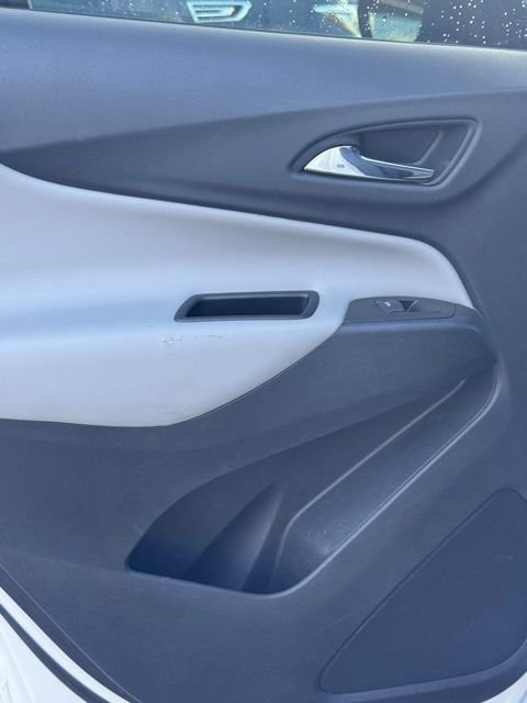 Used 2021 Chevrolet Equinox LS w/ LS Convenience Package image 24