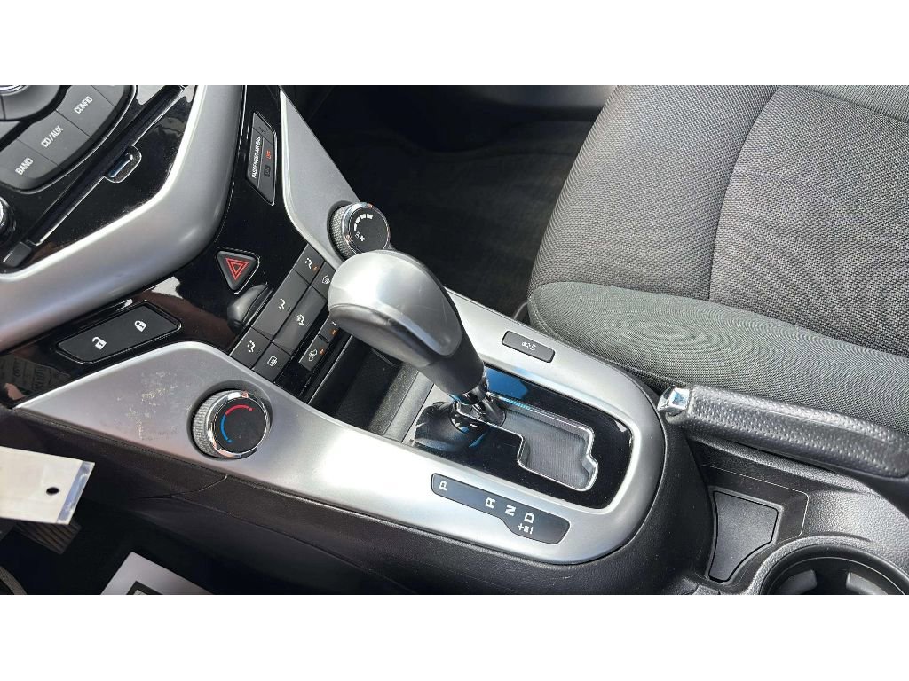 Used 2011 Chevrolet Cruze LT FWD image 17
