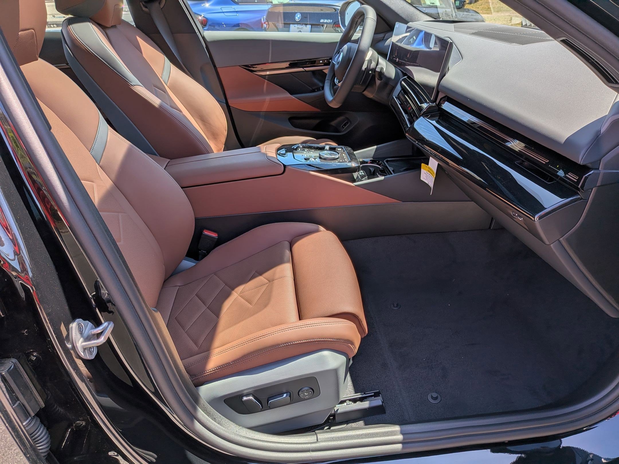 New 2026 BMW 530i xDrive w/ Premium Package AWD/4WD image 37