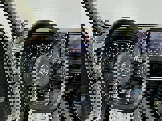 Certified 2023 Nissan Rogue SV image 10