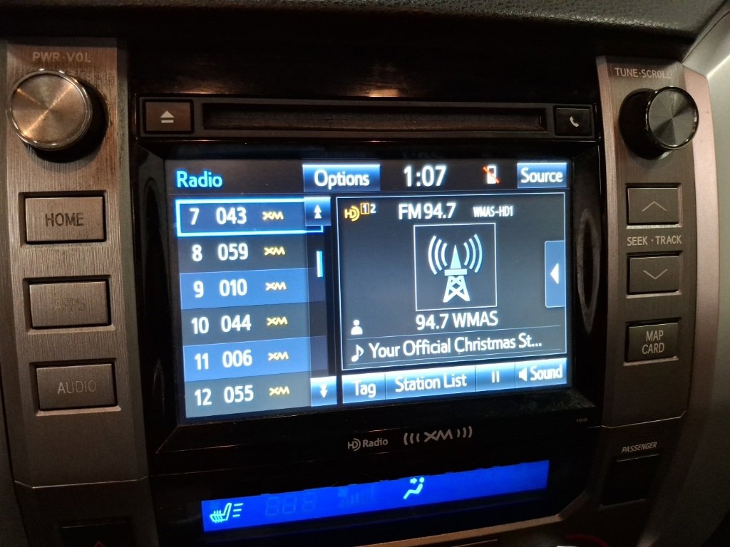 Used 2016 Toyota Tundra Limited image 22