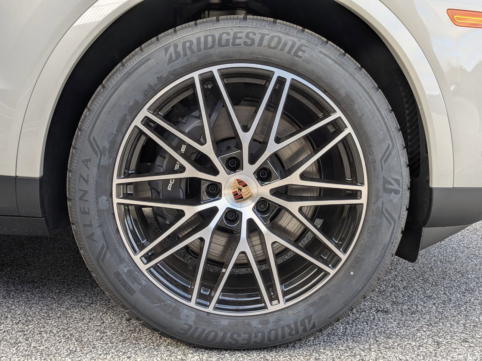 New 2026 Porsche Cayenne image 28