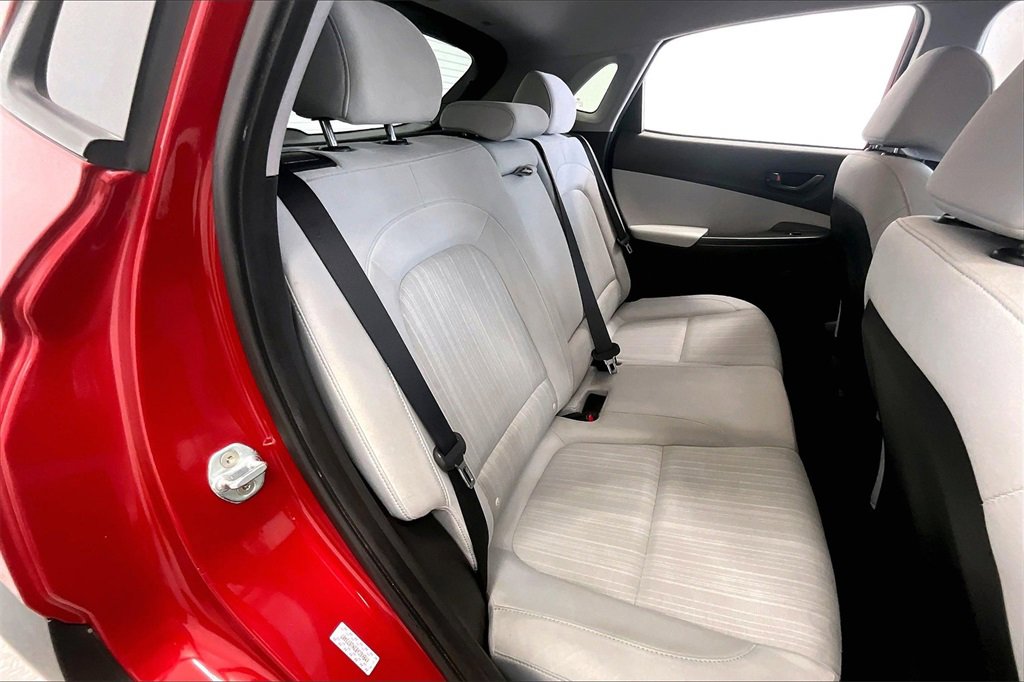 Used 2022 Hyundai Kona SEL w/ Cargo Package image 28